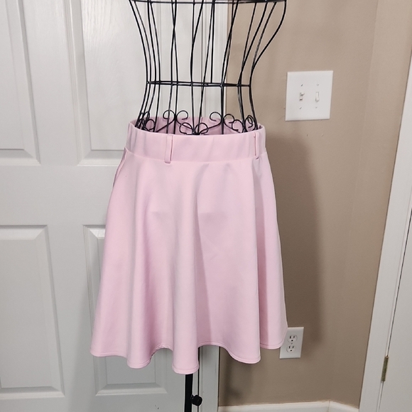 Hot Topic Dresses & Skirts - Elegant Pink Women's Skirt